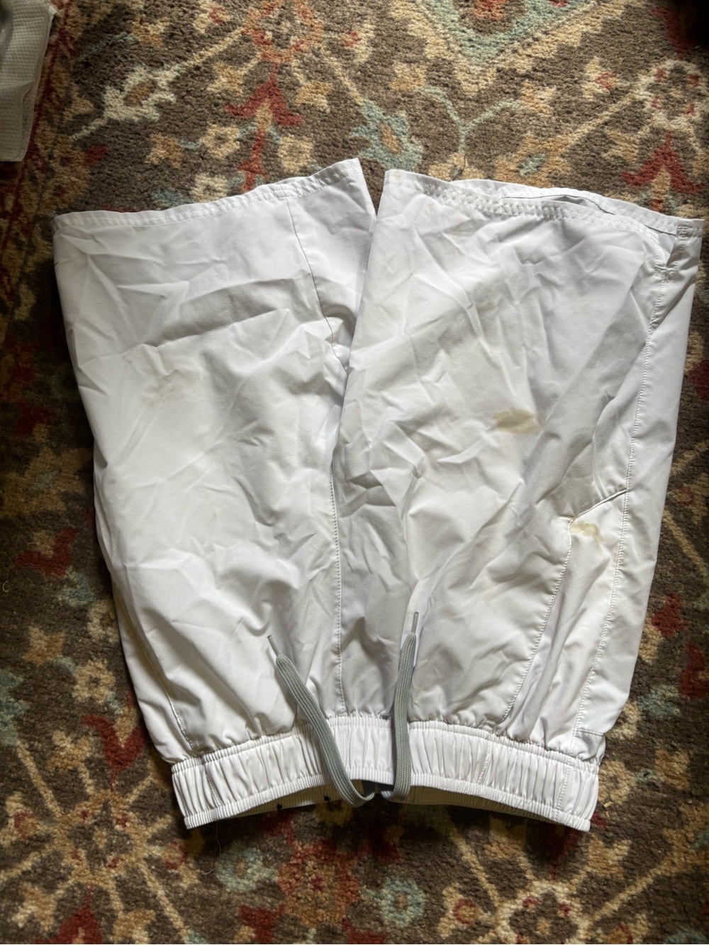Men’s White Elastic Hem Bottoms